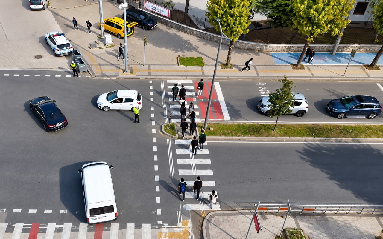 DÜZCE VALİLİĞİ’NDEN YAPILAN AÇIKLAMADA, ‘GÜVENLİ OKUL, GÜVENLİ GELECEK’ PROJESİ KAPSAMINDA 148...