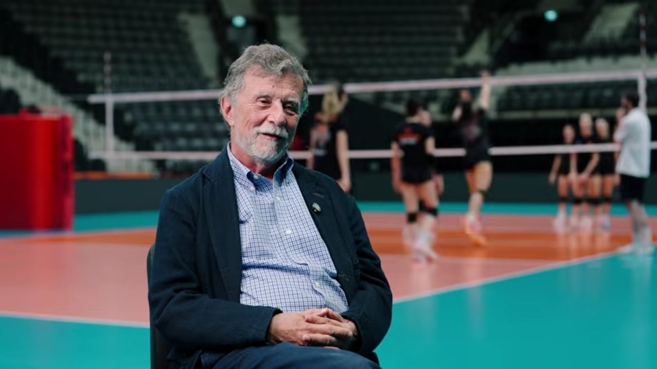 ECZACIBAŞI SPOR KULÜBÜ BAŞKANI FARUK ECZACIBAŞI, KULÜBÜN 60 YILLIK YOLCULUĞUNU VE BU SÜRECE YÖN...