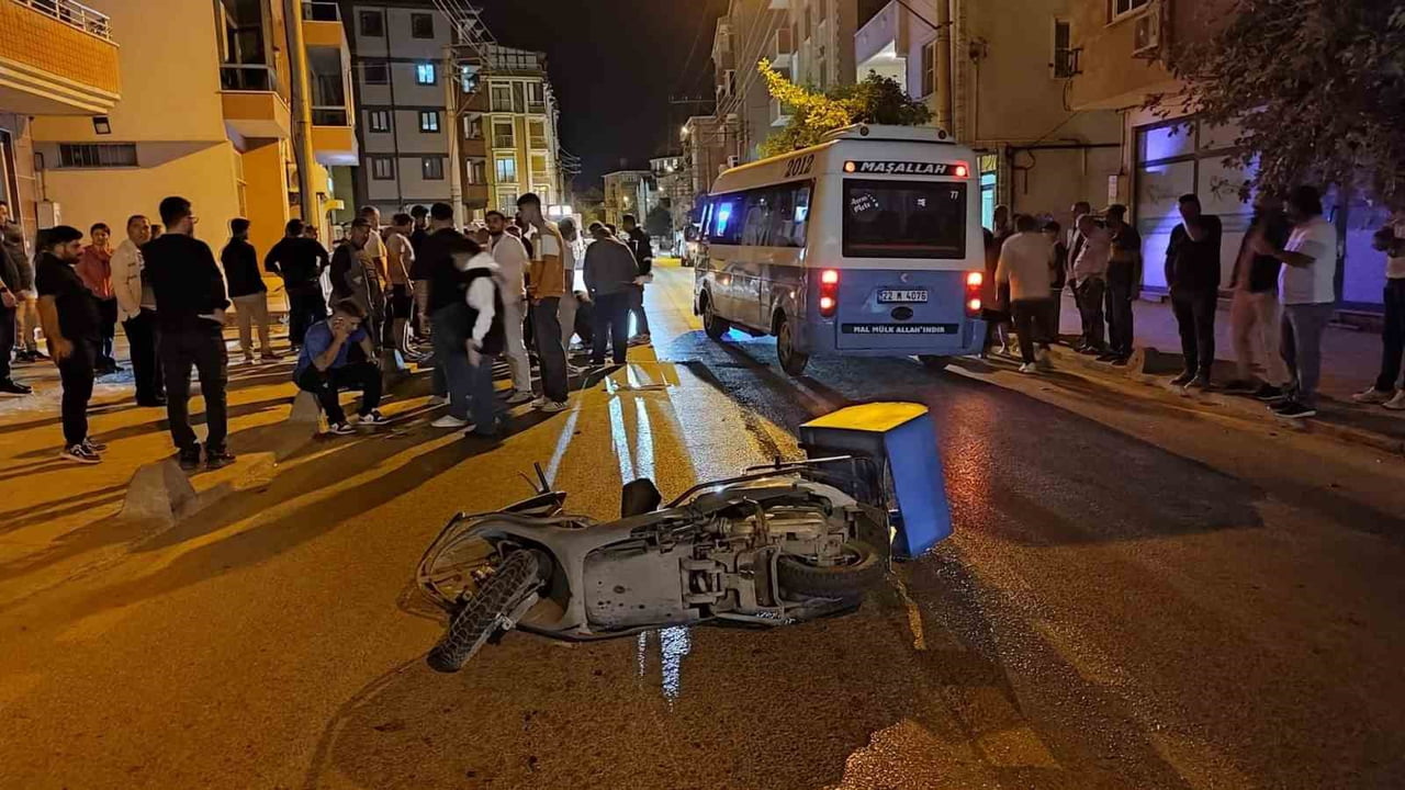 EDİRNE’NİN KEŞAN İLÇESİNDE MOTOSİKLETİN YAYAYA ÇARPMASI SONUCU MEYDANA GELEN TRAFİK KAZASINDA 2...