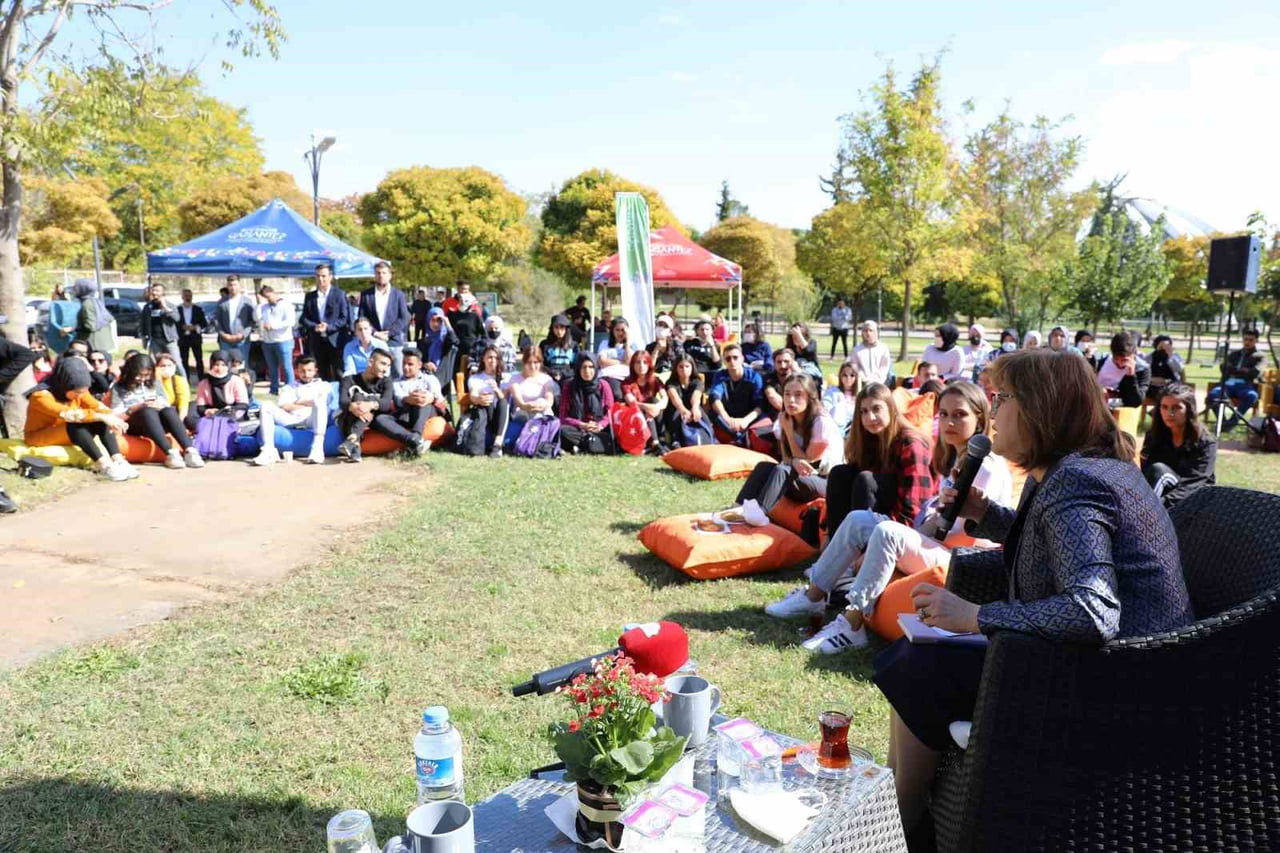 EĞİTİMDE GAZİANTEP BÜYÜKŞEHİR FARKI