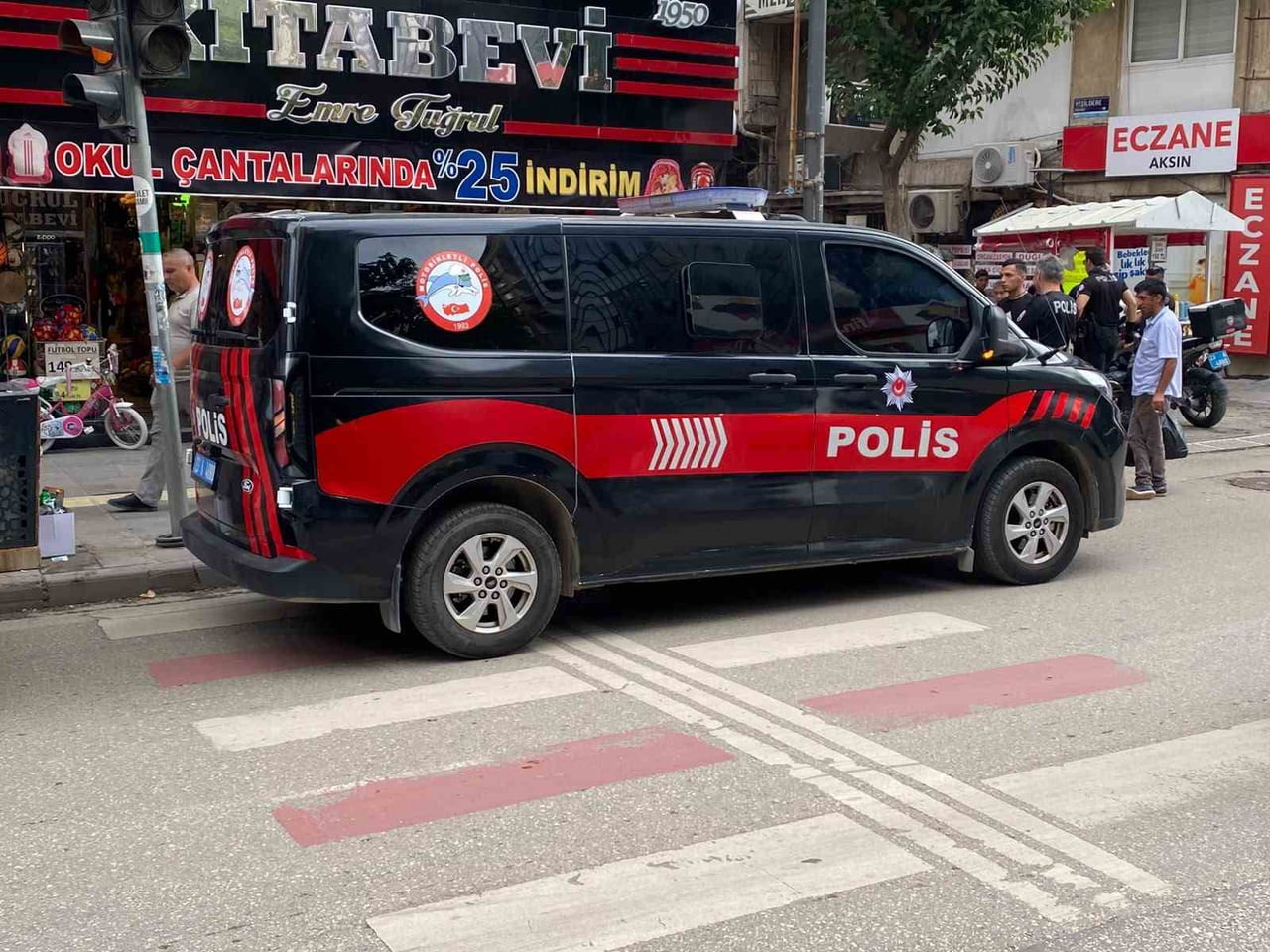 ELAZIĞ'DA ŞAHISLAR ARASINDA ÇIKAN BIÇAKLI KAVGADA 2 KİŞİ YARALANDI