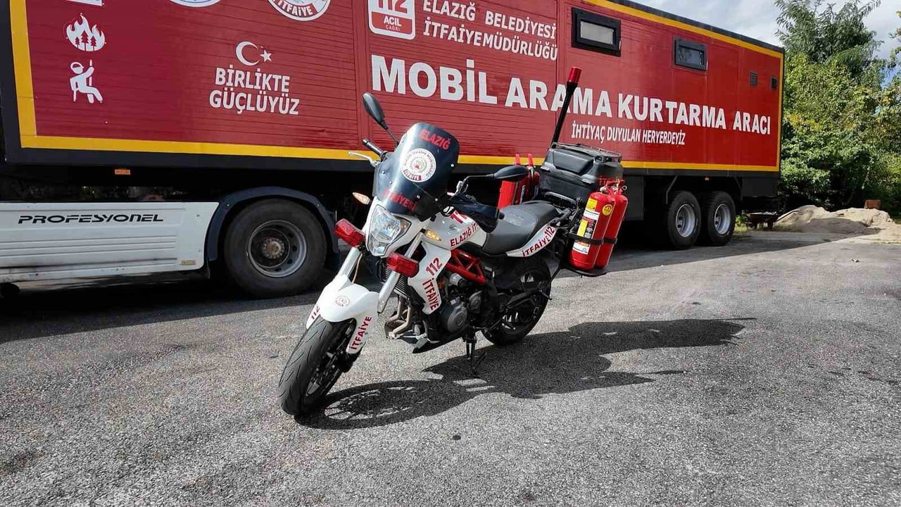 ELAZIĞ BELEDİYESİ İTFAİYE MÜDÜRLÜĞÜ, OLAYLARA DAHA HIZLI MÜDAHALE ETMEK VE AFET BİLİNCİNİ ARTIRMAK...