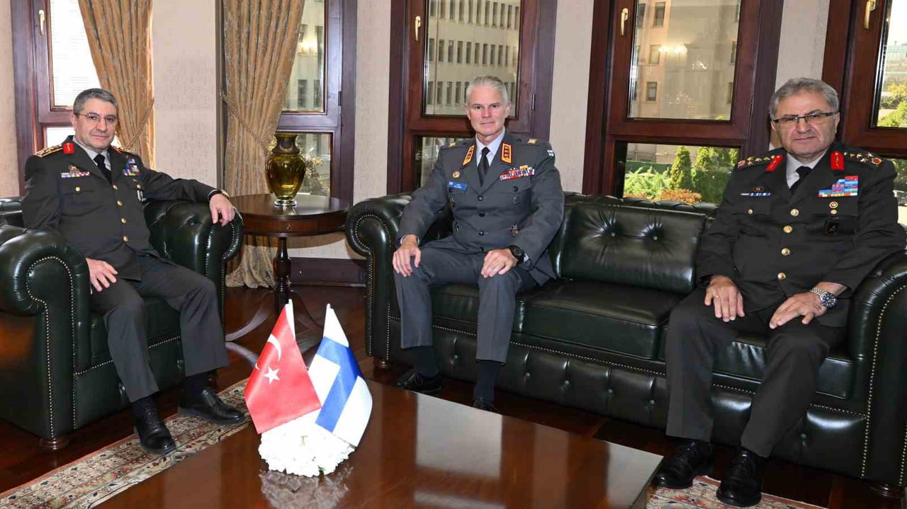 ENELKURMAY BAŞKANI ORGENERAL SELÇUK BAYRAKTAROĞLU, FİNLANDİYA KARA KUVVETLERİ KOMUTANI KORGENERAL...