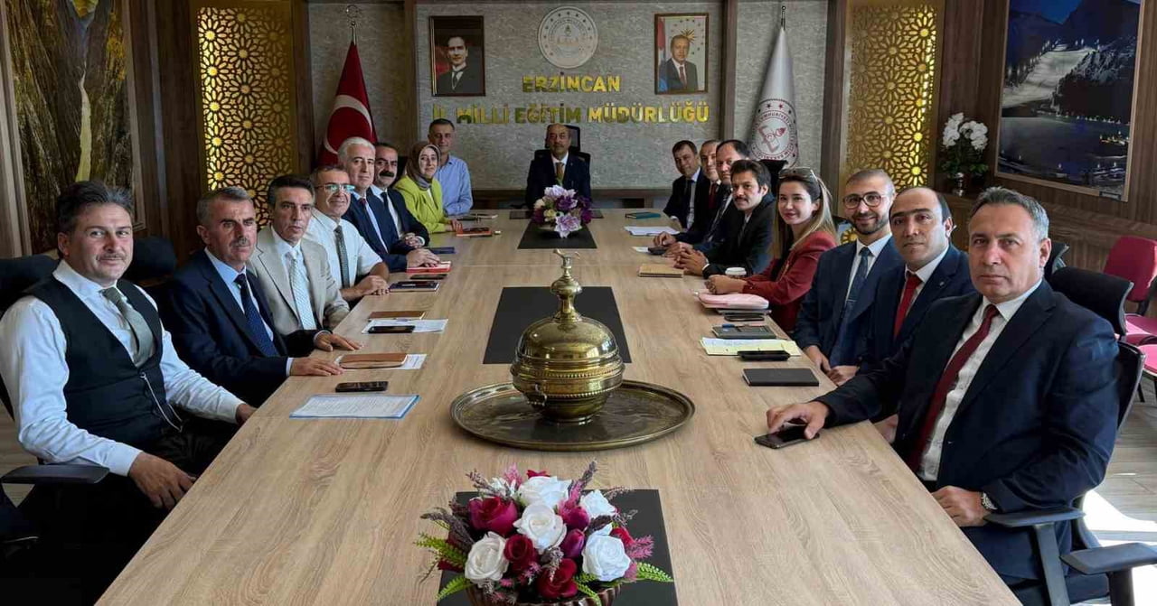 ERZİNCAN’DA 2026-2027 EĞİTİM ÖĞRETİM YILI İLÇE MİLLİ EĞİTİM MÜDÜRLERİ KURULU TOPLANTISI...
