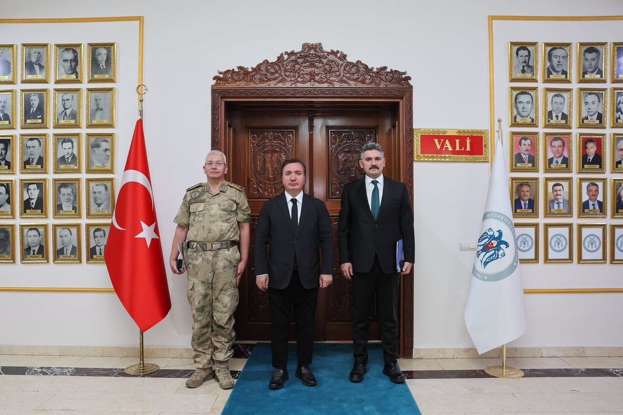 ERZİNCAN’DA GÜVENLİK VE ASAYİŞ TOPLANTISI DÜZENLENDİ