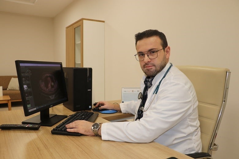 ERZİNCAN MENGÜCEK GAZİ EĞİTİM VE ARAŞTIRMA HASTANESİ TIBBİ ONKOLOJİ BÖLÜMÜ’NDEN DOÇ. DR. ARİF...