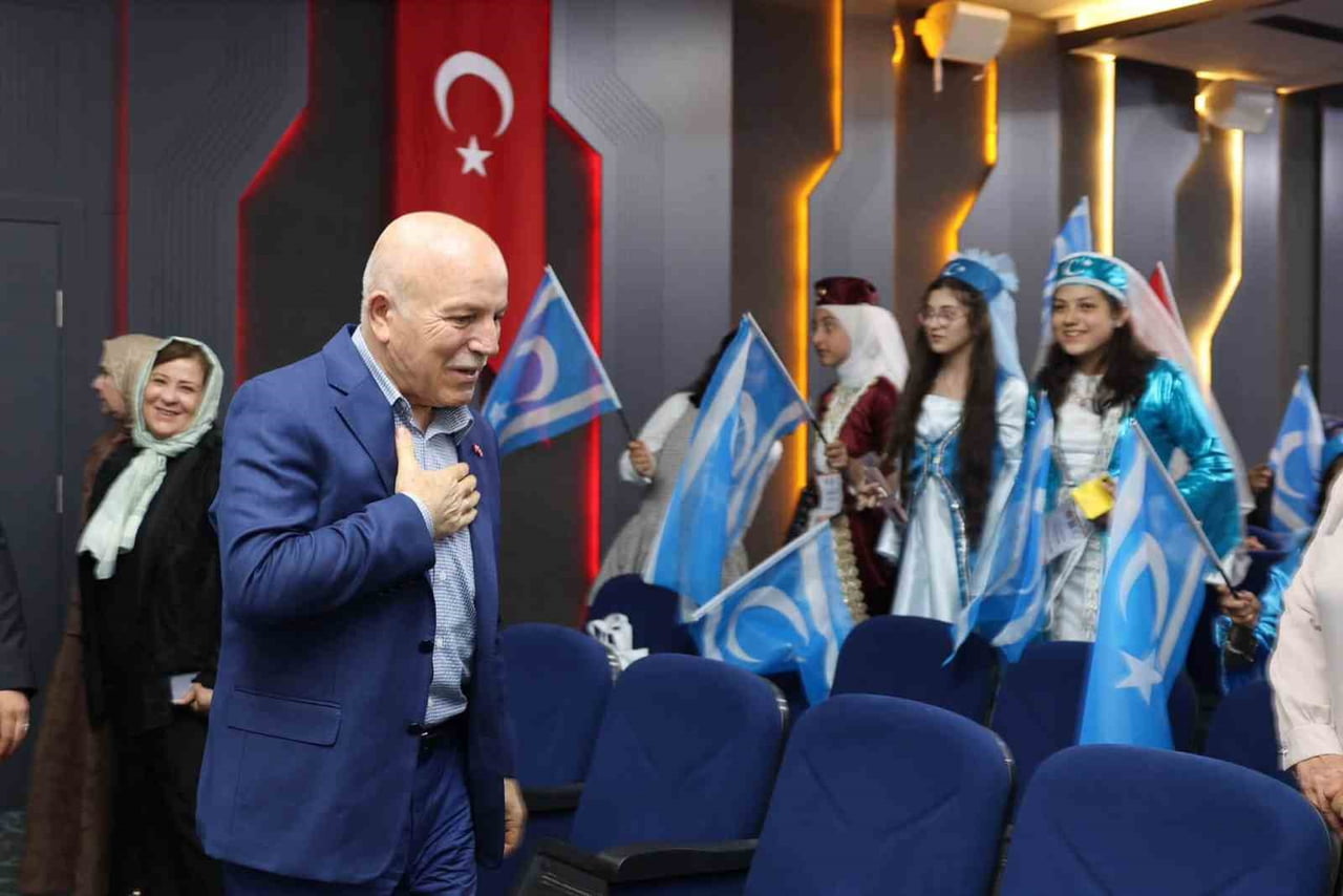 ERZURUM BÜYÜKŞEHİR BELEDİYESİ BÜNYESİNDEKİ BİLİM ERZURUM’DA  "BAŞARIYA YOLCULUK: ERZURUM EĞİTİM...