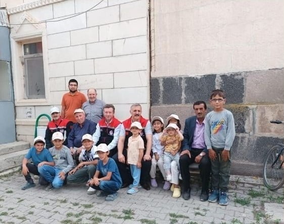 ERZURUM İL TARIM VE ORMAN MÜDÜRLÜĞÜ EKİPLERİ, "CUMA BULUŞMALARI" KAPSAMINDA SAHAYA İNEREK...