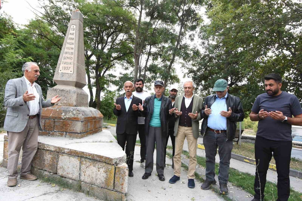 ERZURUM TARİH DERNEĞİ ÜYELERİ, PASİN ZAFERİ’NİN 978. YIL DÖNÜMÜ DOLAYISIYLA PASİN OVASI’NDA BİR...
