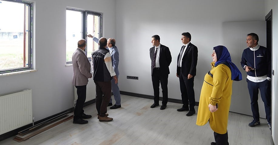 ERZURUM TEKNİK ÜNİVERSİTESİ (ETÜ) REKTÖRÜ PROF. DR. BÜLENT ÇAKMAK, ÜNİVERSİTE ÜST YÖNETİMİYLE...