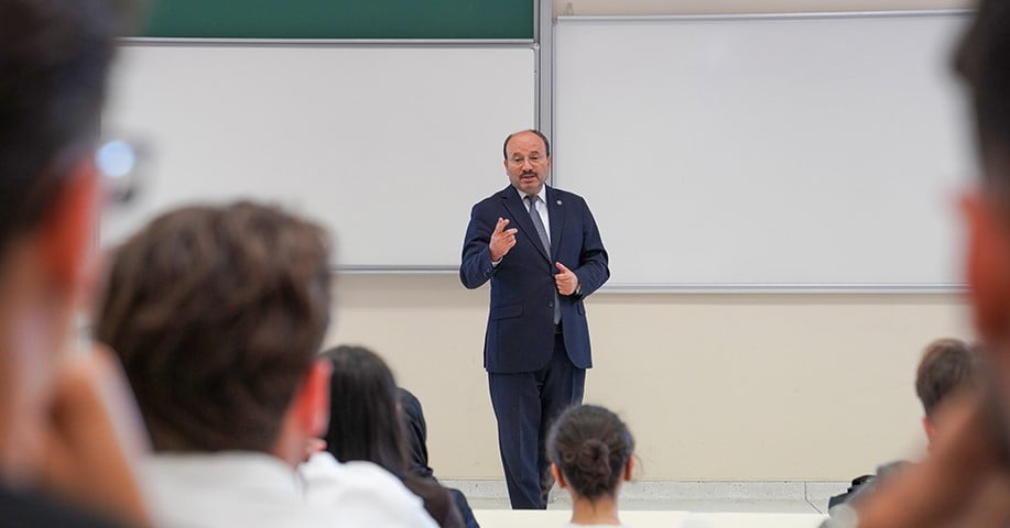 ERZURUM TEKNİK ÜNİVERSİTESİNDE (ETÜ) 2026-2027 AKADEMİK YILININ İLK DERSİ, REKTÖR PROF. DR. BÜLENT...