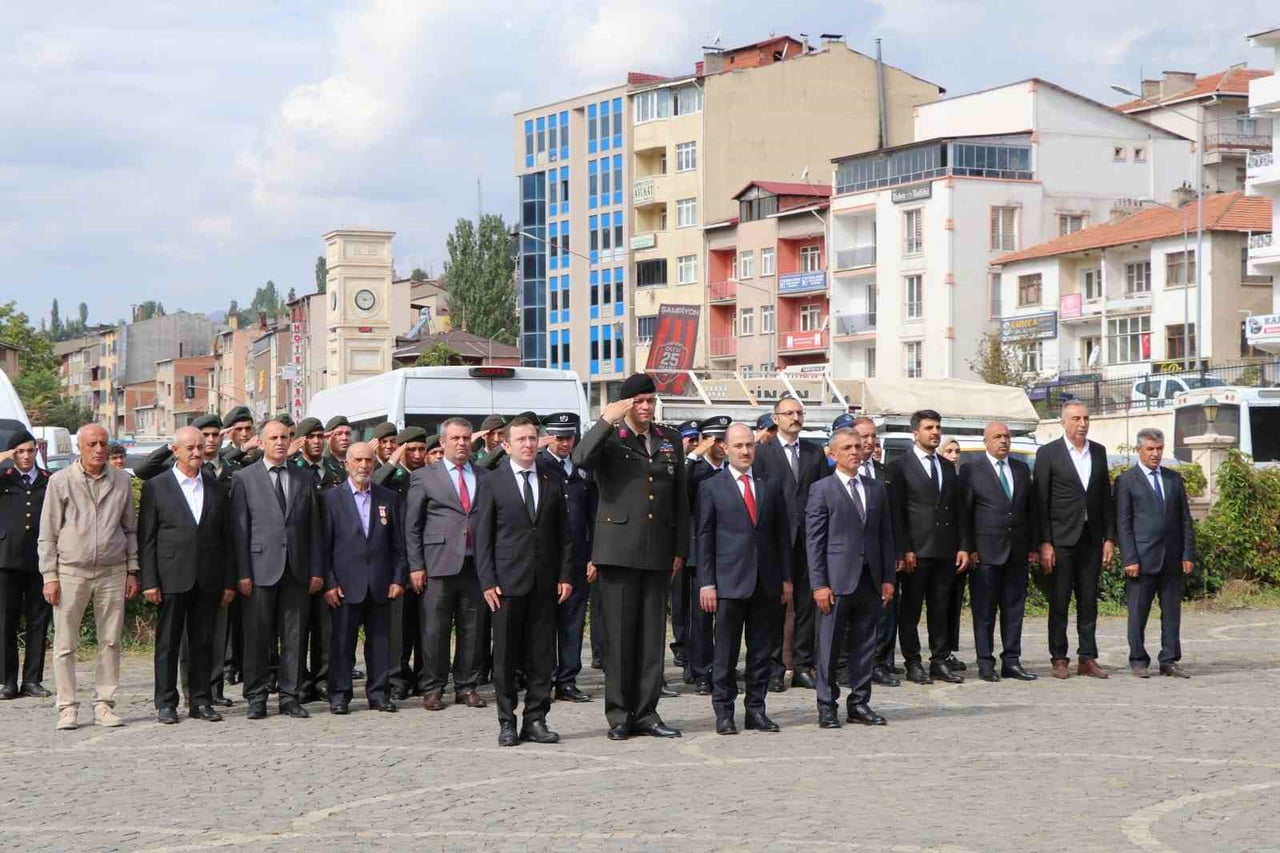 ERZURUM’UN OLTU İLÇESİNDE, 19 EYLÜL GAZİLER GÜNÜ DÜZENLENEN RESMİ TÖREN VE PROGRAMLARLA...