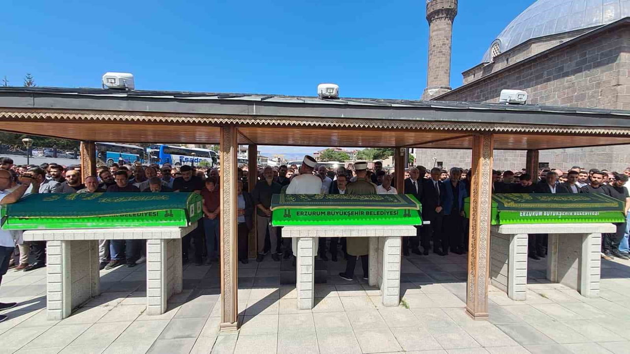 ERZURUM’UN OLTU İLÇESİNDE DÜN GECE SAAT 00.37 SIRALARINDA MEYDANA GELEN TRAFİK KAZASINDA HAYATINI...
