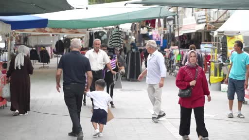 Eşek hoşafa direndi, ortaya renkli görüntüler çıktı