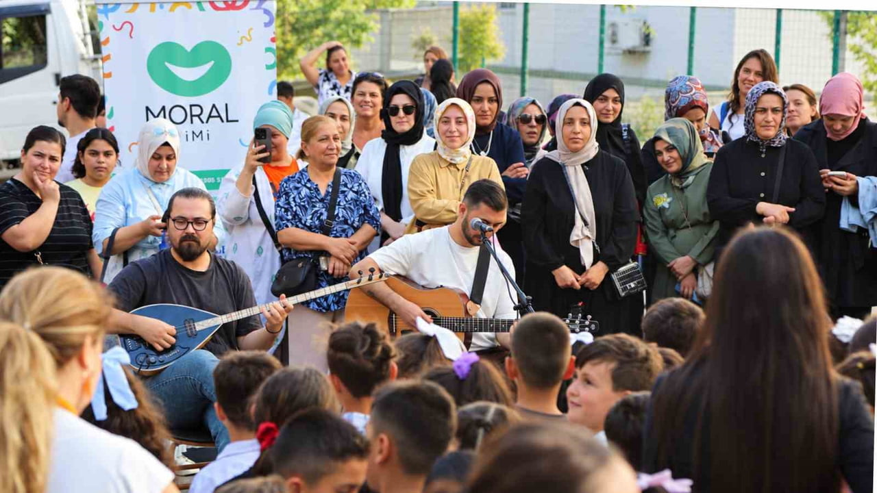 ESENLER BELEDİYESİ SANAT EVİ (ESEV) TARAFINDAN HAYATA GEÇİRİLEN ESEV MORAL TİMİ, "OKULA UYUM...