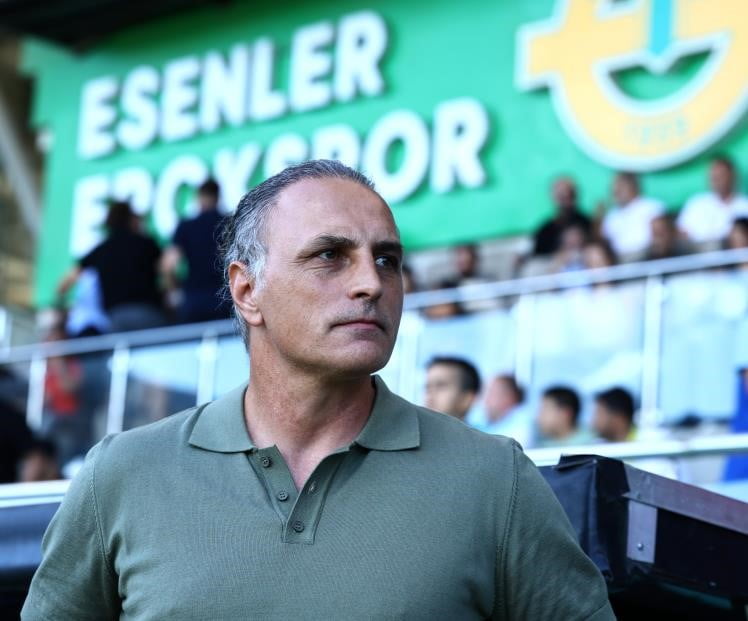 ESENLER EROKSPOR TEKNİK DİREKTÖRÜ MUSTAFA GÜRSEL, TAKIM OLMA OLGUSUNU HENÜZ OTURTAMADIKLARINI DİLE...