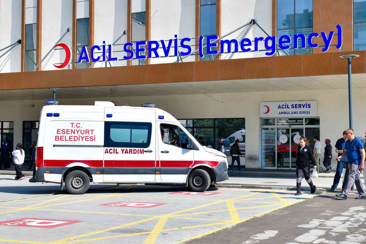 ESENYURT BELEDİYESİ, HASTA NAKİL HİZMETİ İLE VATANDAŞLARIN HAYATINI HAYATINI...