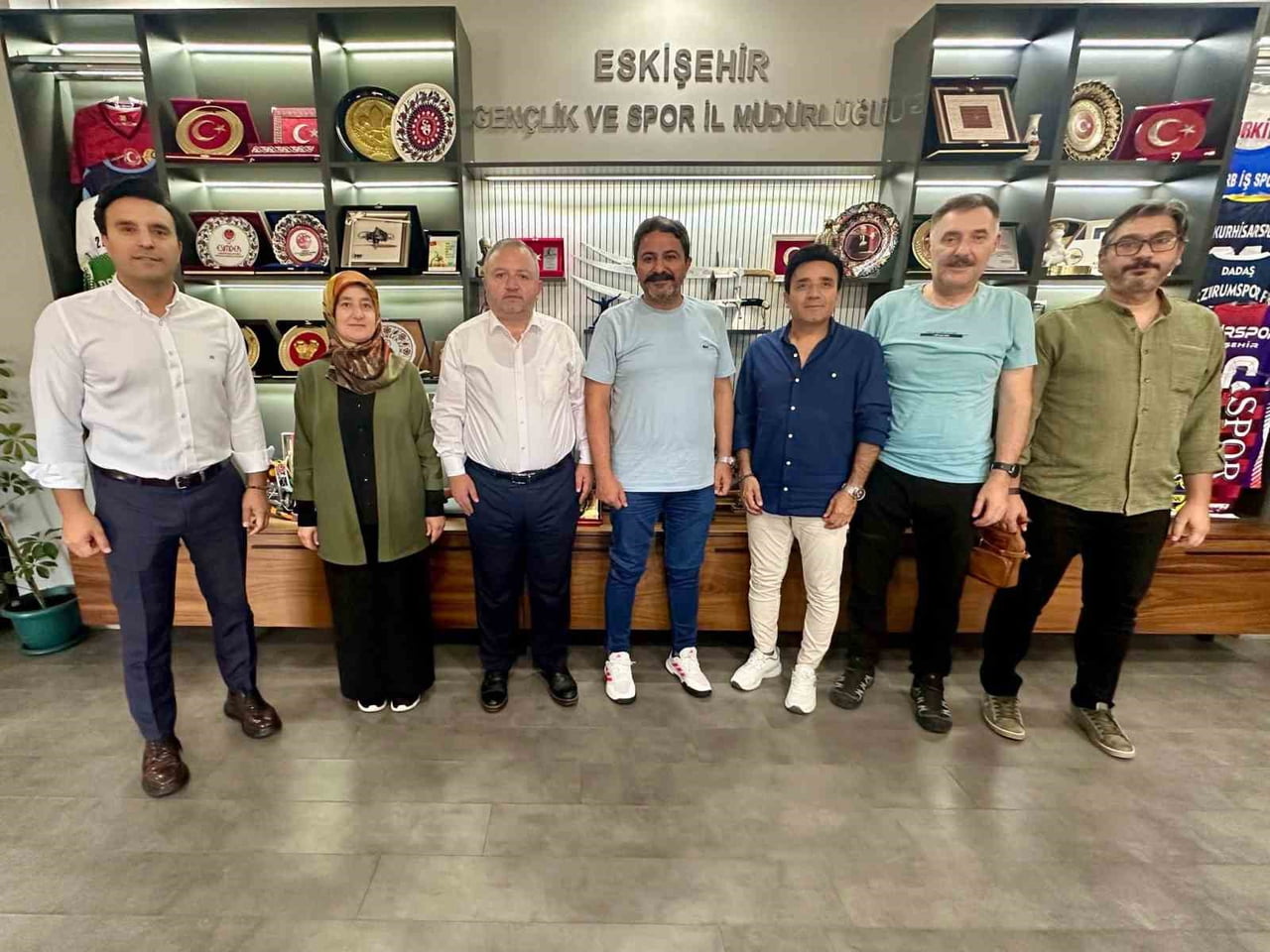 ESKİŞEHİR'DE GENÇLİK FAALİYETLERİ İÇİN YENİ DÖNEM HEDEFLERİ İLE İLGİLİ TOPLANTI...