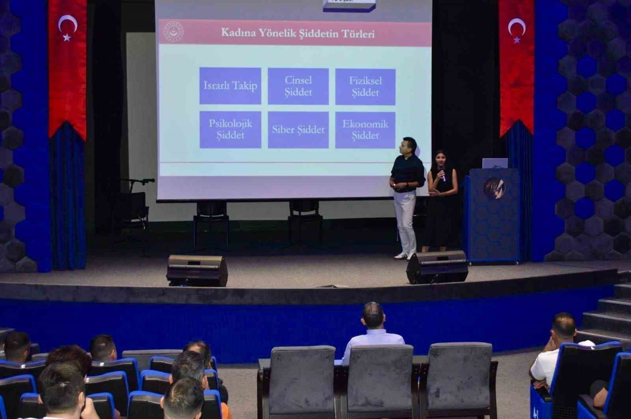 ESKİŞEHİR'DE ŞİDDET ÖNLEME VE İZLEME MERKEZİ MÜDÜRLÜĞÜ (ŞÖNİM) EKİPLERİ TARAFINDAN, CEZA İNFAZ...