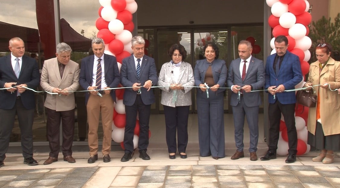 ESKİŞEHİR OSMANGAZİ ÜNİVERSİTESİ (ESOGÜ) MEŞELİK KAMPÜSÜ'NDE YAPIMI TAMAMLANAN MERKEZİ MUTFAK...