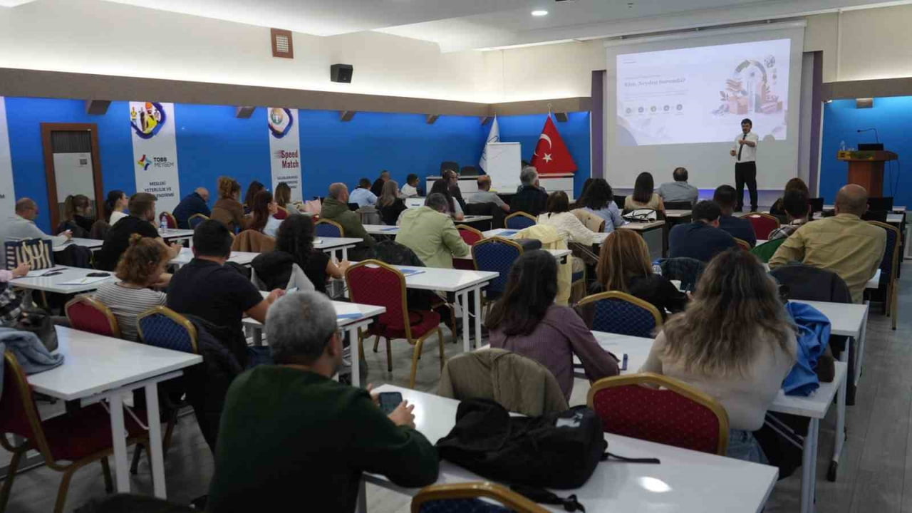 ESKİŞEHİR SANAYİ ODASI'NDA (ESO) DÜZENLENEN 'AB YENİ AMBALAJ MEVZUATI VE AMBALAJ UYGUNLUK SÜRECİ...