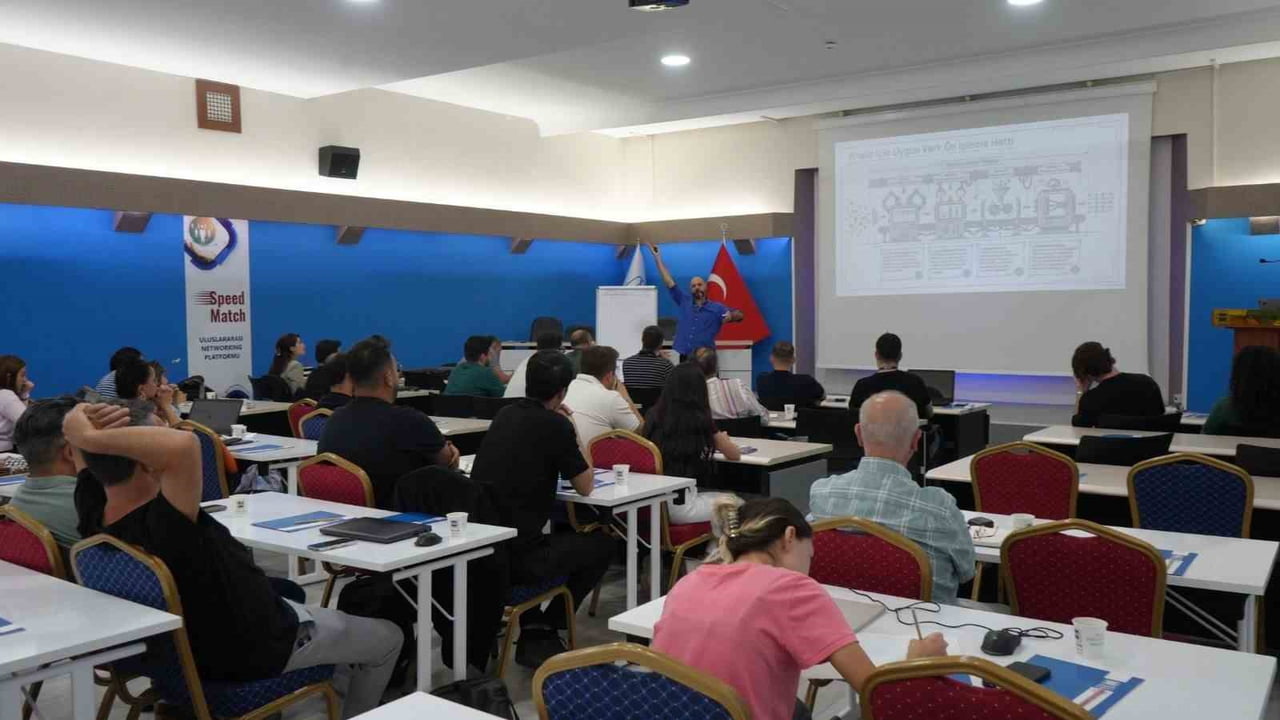 ESKİŞEHİR SANAYİ ODASI (ESO) TARAFINDAN, SANAYİNİN DİJİTAL DÖNÜŞÜM YOLCULUĞUNA REHBERLİK EDEN...
