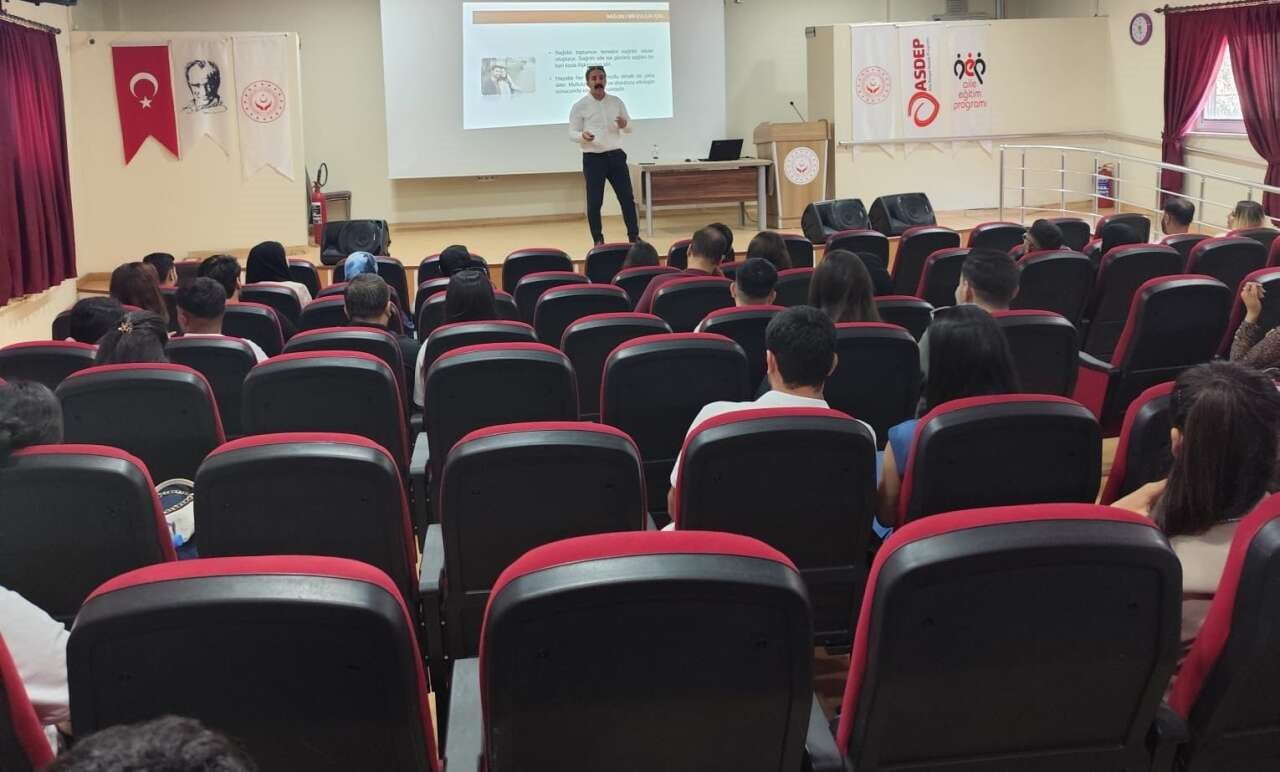 EVLENECEK GENÇLERİN DESTEKLENMESİ PROJESİ’NDE EĞİTİM MARATONU BAŞLADI. CİZRELİ GENÇLER EVLİLİK...
