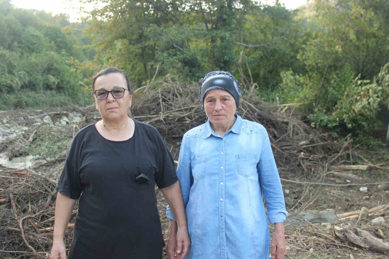 EVLERİNDE MAHSUR KALAN EKŞİ VE ŞENDAĞ  YAŞADIKLARI KORKU DOLU ANLARI ANLATTI.