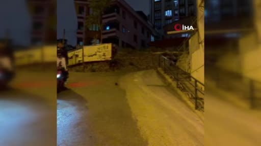 Eyüpsultan'da alkollü sürücü binaya çarptıktan sonra bahçeye uçtu: 2 yaralı