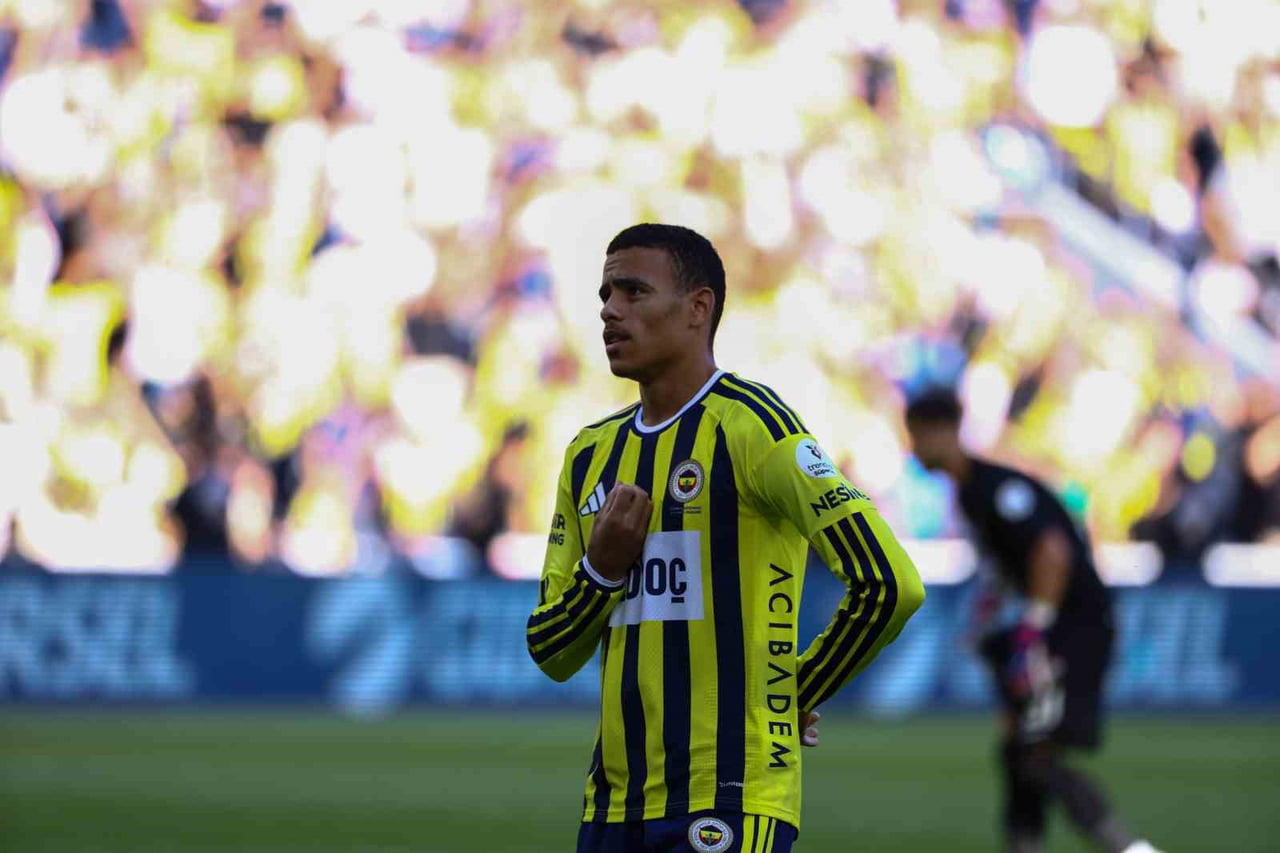 FENERBAHÇE’NİN İNGİLİZ OYUNCUSU MASON GREENWOOD, EYÜPSPOR MAÇINDA 2 GOL, 1 ASİSTLE OYNARKEN BU...