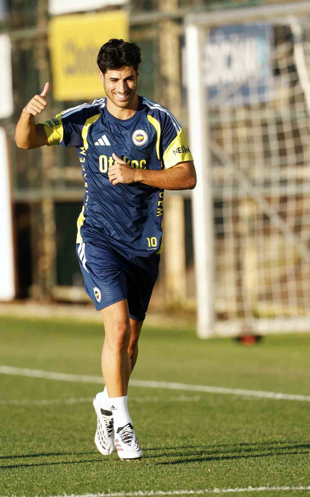 FENERBAHÇE, SÜPER LİG’İN 4. HAFTASINDA BEŞİKTAŞ İLE OYNAYACAĞI DERBİ MAÇIN HAZIRLIKLARINI BUGÜN...
