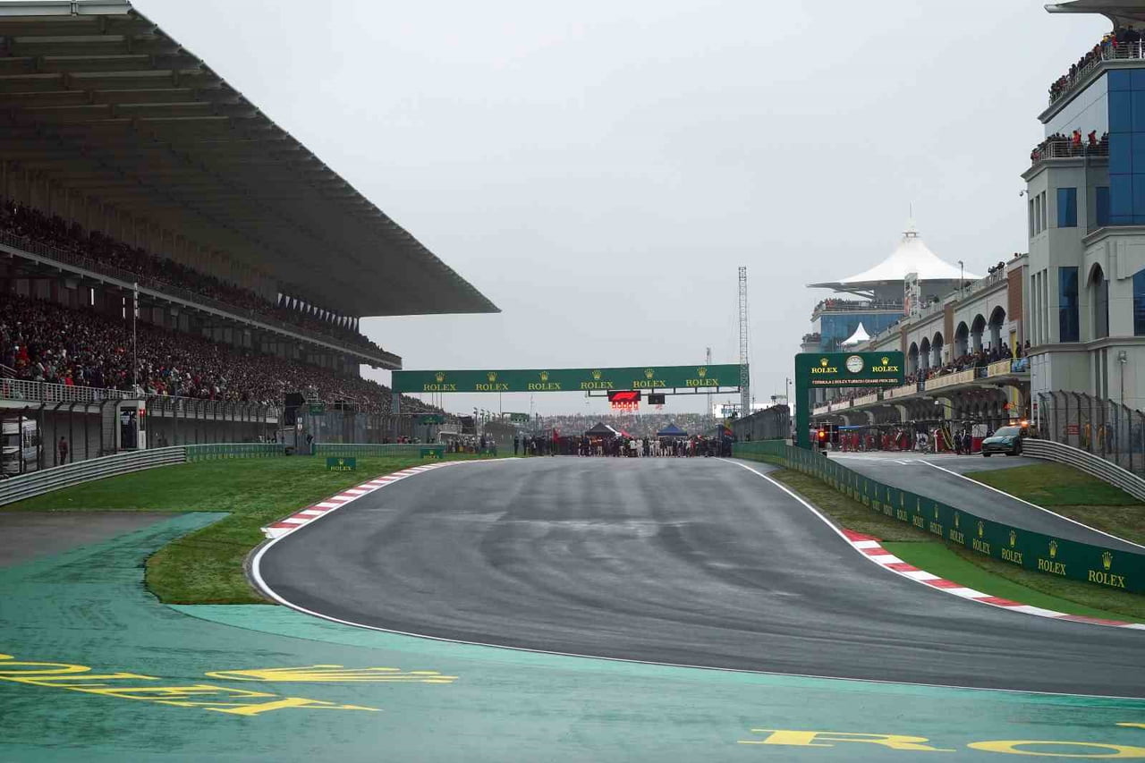 FORMULA 1'DE 6 YIL SONRA TAKVİME EKLENEN TÜRKİYE GRAND PRİX'Sİ 1-3 EKİM 2027 TARİHLERİNDE...