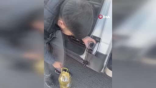 Fransa’da akaryakıt fiyatlarının rekor seviyelere çıkması ve yeni zam beklentisinin güçlenmesi...