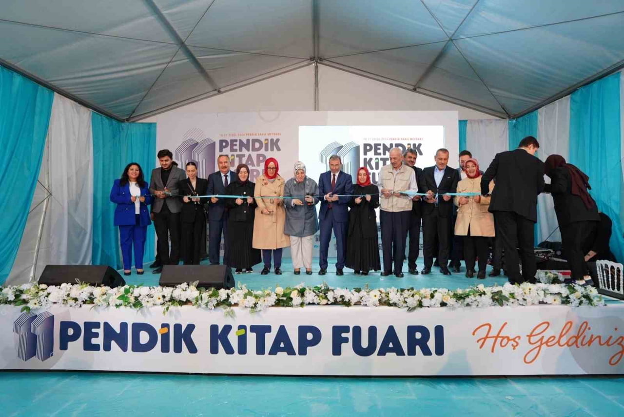 FUARIN AÇILIŞ TÖRENİNE AK PARTİ GENEL MERKEZ KADIN KOLLARI BAŞKANI VE İSTANBUL MİLLETVEKİLİ TUĞBA...