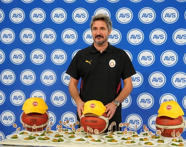 GALATASARAY BAŞANTRENÖRÜ GİANMARCO POZZECCO, BU SEZON FIBA BASKETBOL ŞAMPİYONLAR LİGİ'Nİ (BCL)...