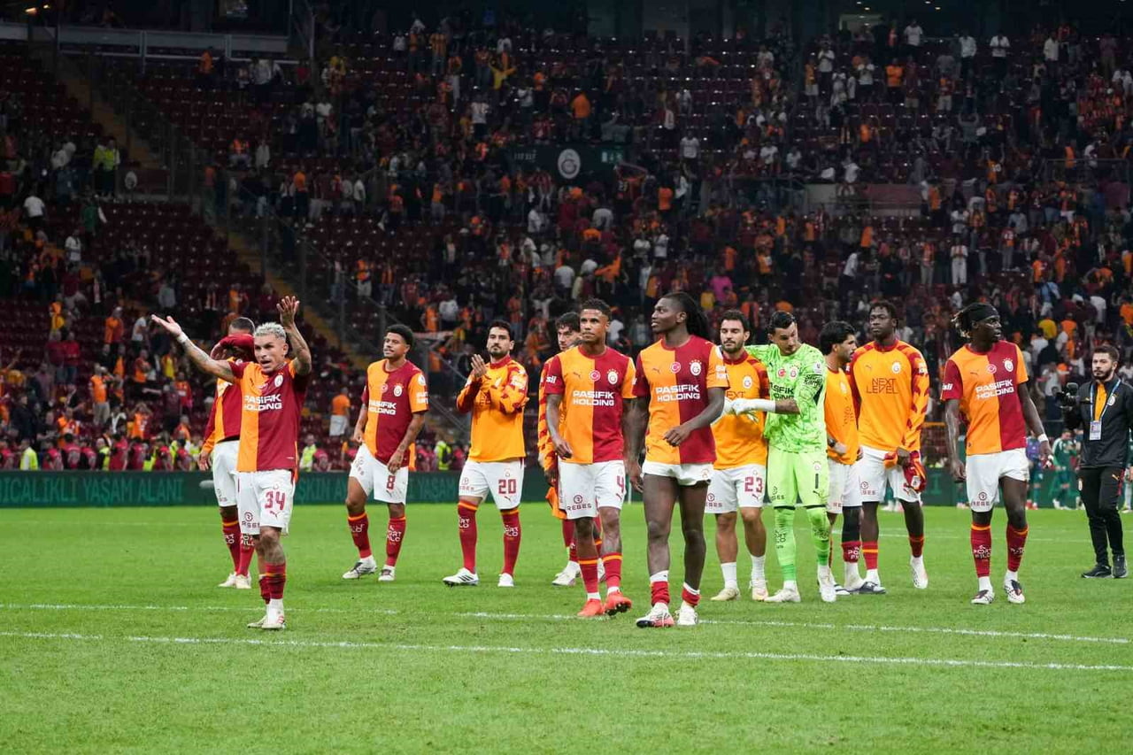 GALATASARAY, TRENDYOL SÜPER LİG’DE EVİNDE OYNADIĞI SON 38 MAÇTA 30 GALİBİYET, 8 BERABERLİK...