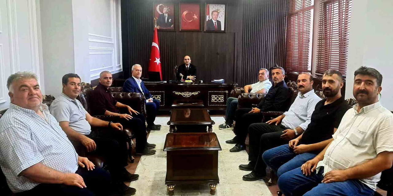 GAZİANTEP'İN ARABAN İLÇESİ ZİRAAT ODASI VE SARIMSAK ÜRETİCİ BİRLİĞİ BAŞKANI HASAN ALTUN...