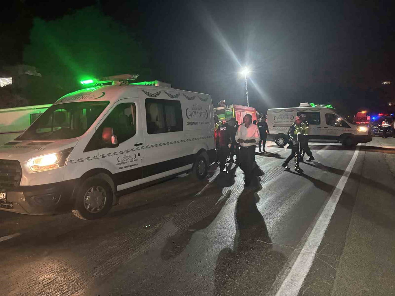 GAZİANTEP'TE KAZADA HAYATINI KAYBEDEN 7 KİŞİNİN CENAZESİ MORGA KALDIRILDI