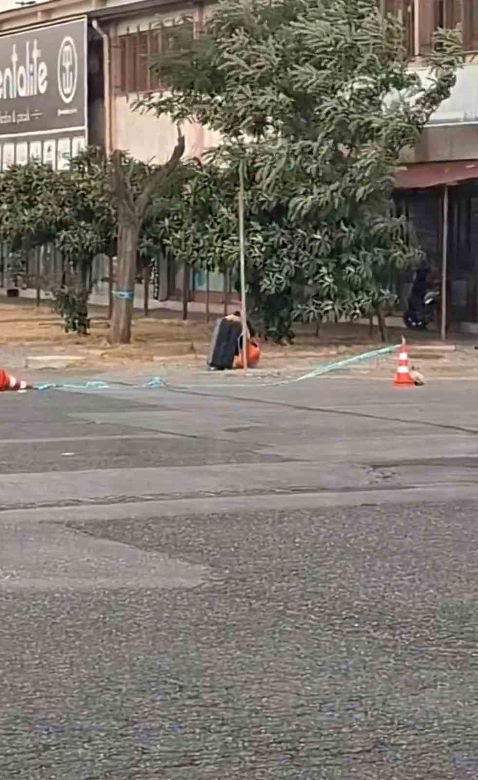 GAZİANTEP'TE ŞÜPHELİ ÇANTA FÜNYE İLE PATLATILDI