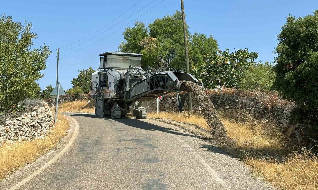GAZİANTEP BÜYÜKŞEHİR BELEDİYESİ, YOĞUN KIŞ MEVSİMİ ŞARTLARINDA ETKİLENEREK BOZULAN ARABAN...