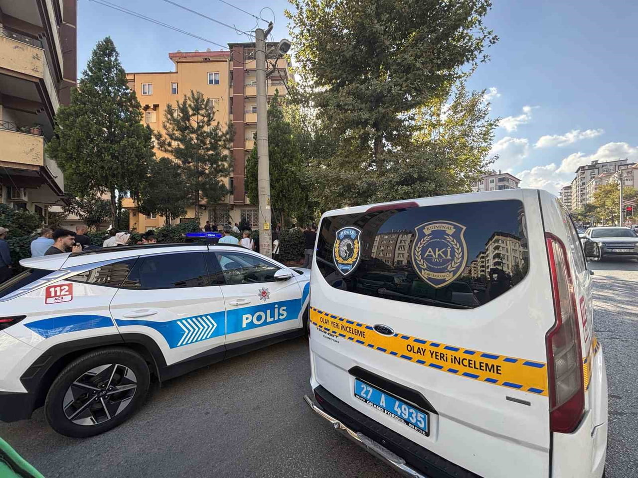 GAZİANTEP’TE BİR ŞAHIS, EVDE TARTIŞTIĞI ARKADAŞINI ÖLDÜRÜP İNTİHAR ETTİ