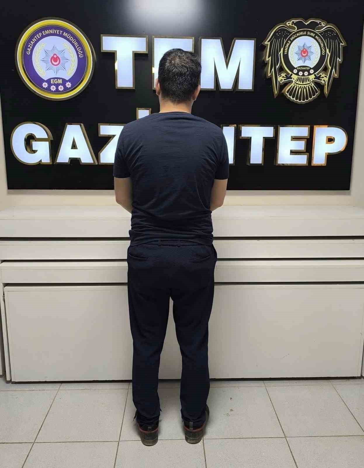 GAZİANTEP’TE POLİS EKİPLERİ TARAFINDAN FETÖ/PDY SİLAHLI TERÖR ÖRGÜTÜNE ÜYE OLMA SUÇUNDAN 6 YIL...
