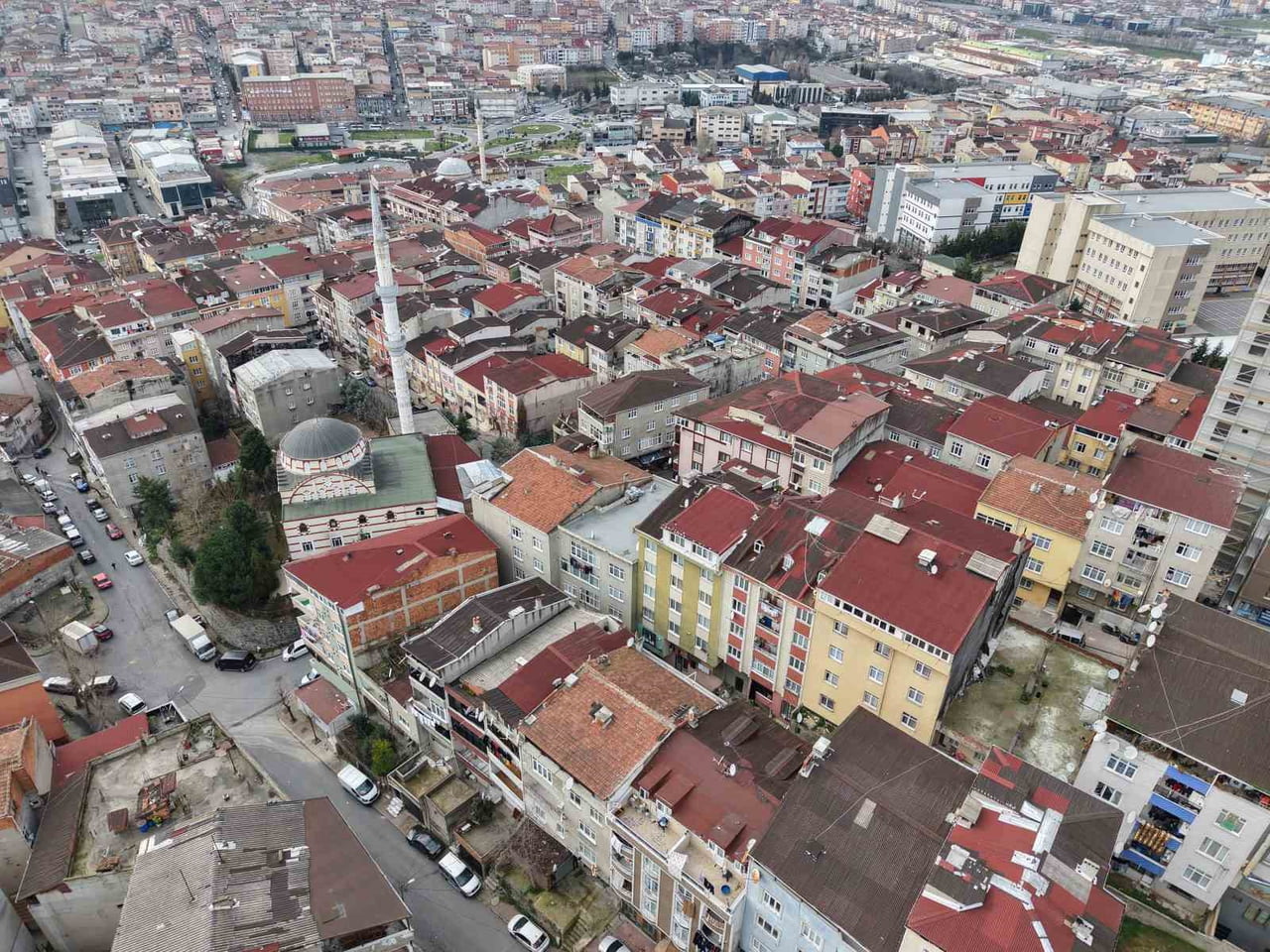 GAZİOSMANPAŞA’NIN KARAYOLLARI MAHALLESİ’NDE YAKLAŞIK 50 YILDIR DEVAM EDEN VE 200’ÜN ÜZERİNDE...