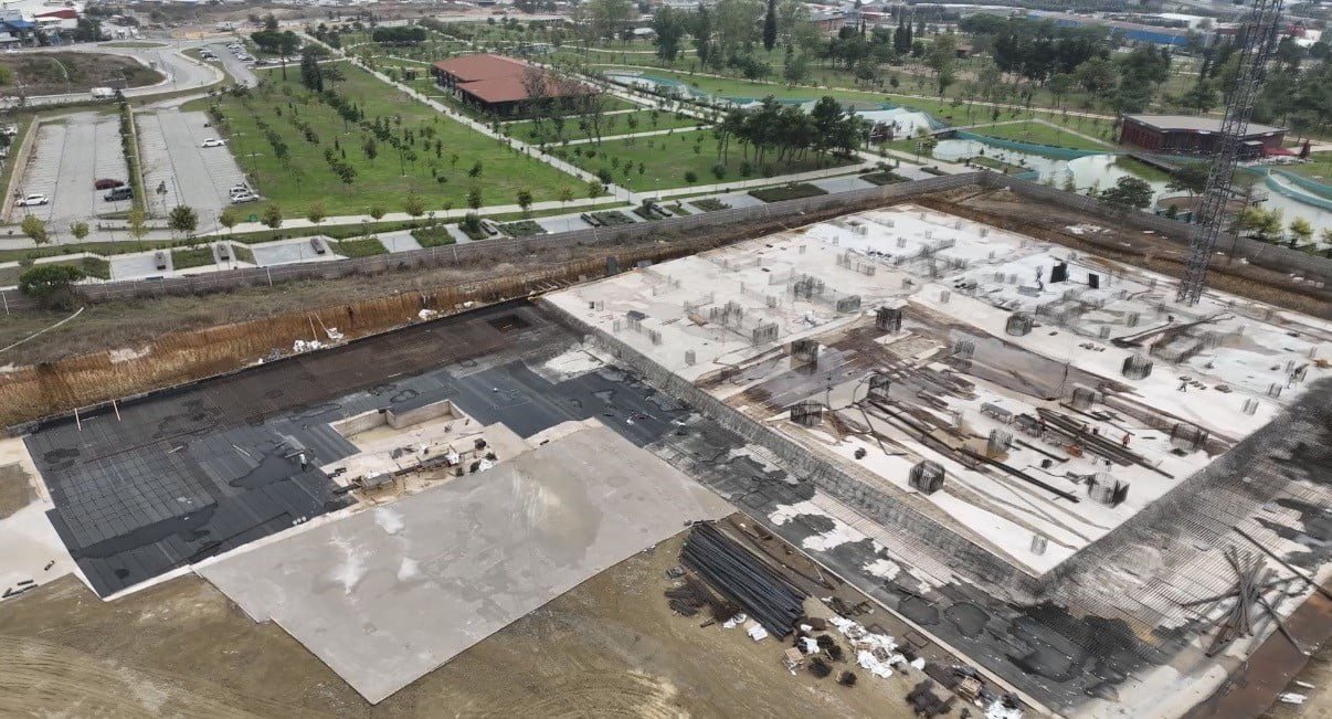 GEBZE MİLLET BAHÇESİ İÇERİSİNE KAZANDIRILACAK OLAN 47 BİN METREKARE KAPALI ALANA SAHİP YENİ CAMİ...