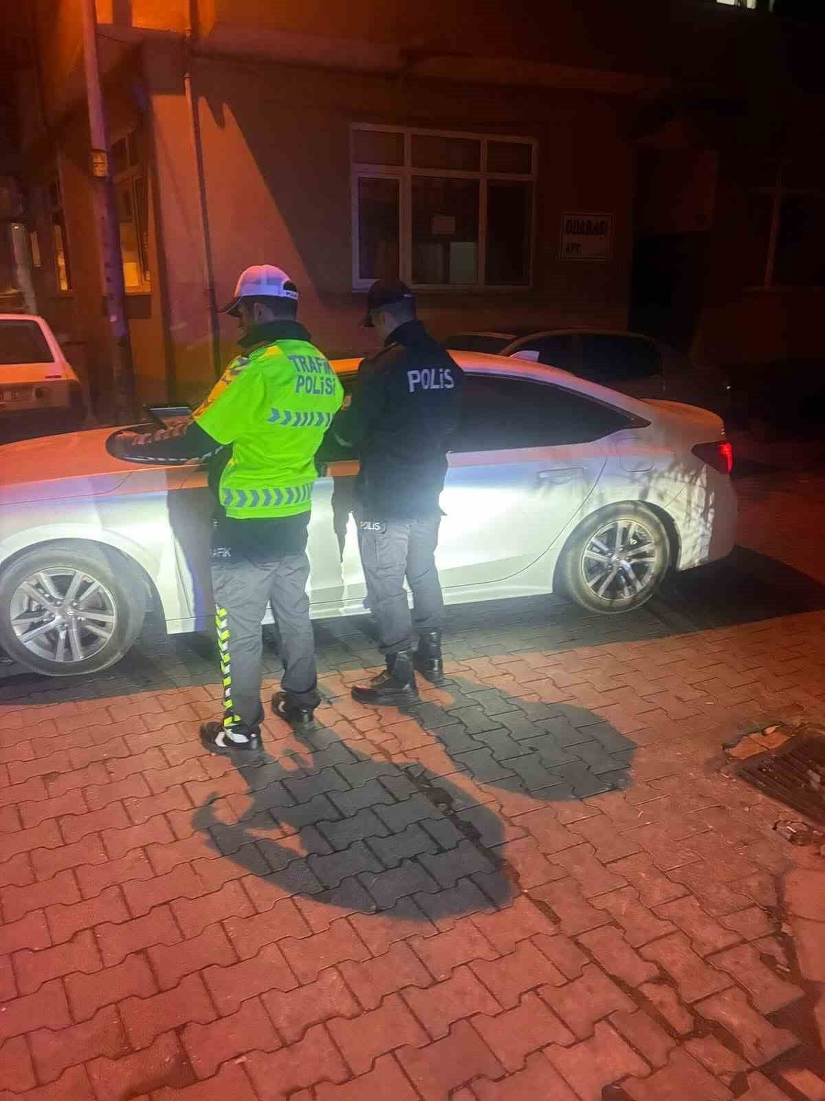 GÖNEN’DE TRAFİK DENETİMİ ALKOLLÜ VE EHLİYETSİZ SÜRÜCÜLERE İŞLEM