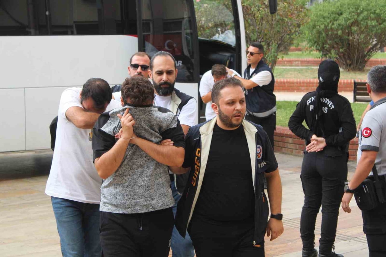 GÖZALTINA ALINAN 31 ŞÜPHELİ AYDIN ADLİYESİ'NE SEVK EDİLDİ.