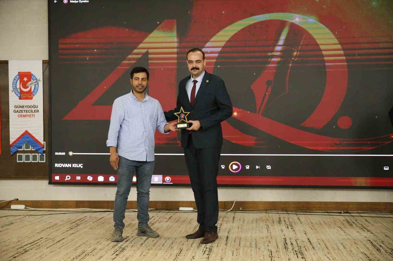 GÜNEYDOĞU GAZETECİLER CEMİYETİ (GGC) TARAFINDAN DÜZENLENEN YILIN BAŞARILI GAZETECİLERİ...
