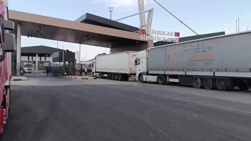 Gürbulak Gümrük Kapısı’nda TIR kuyruğu oluştu