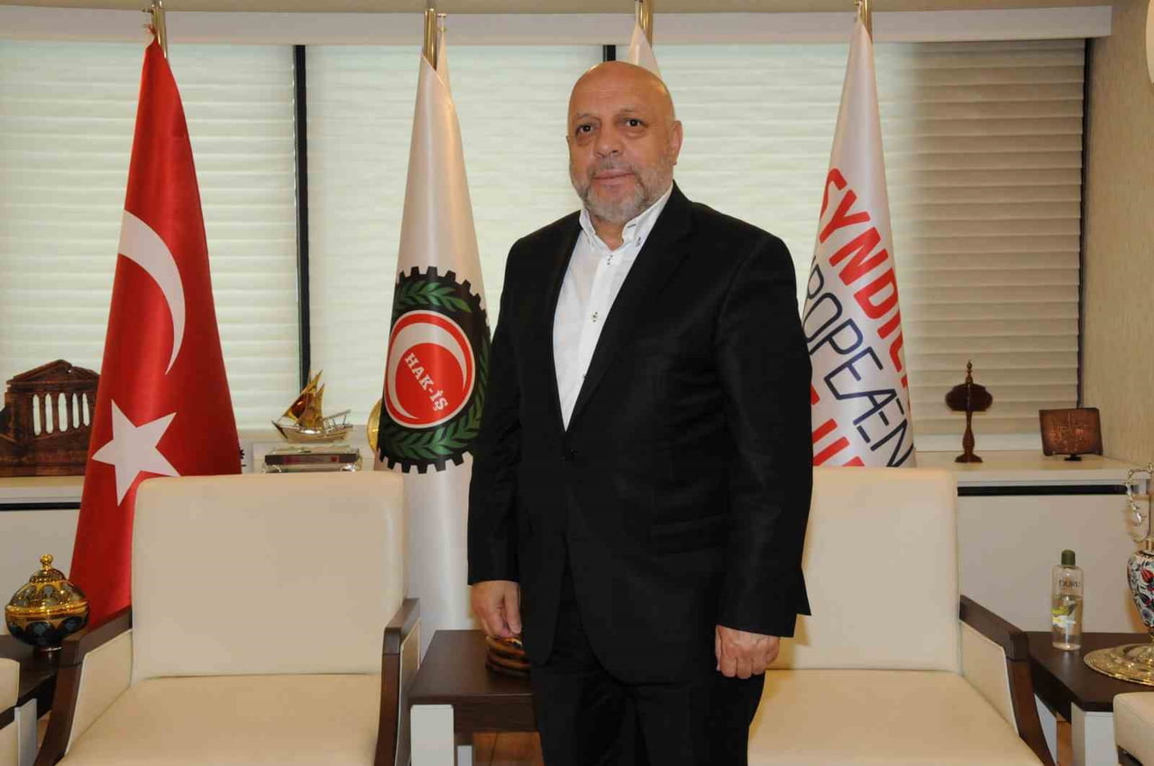 HAK-İŞ GENEL BAŞKANI ARSLAN, 21 EYLÜL DÜNYA BARIŞ GÜNÜ DOLAYISIYLA YAZILI AÇIKLAMALARDA BULUNDU....