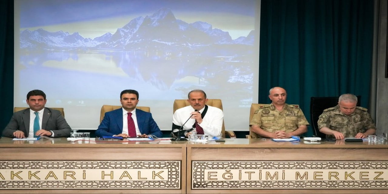 HAKKÂRİ’DE 2026-2027 EĞİTİM-ÖĞRETİM YILININ GÜVENLİ VE SAĞLIKLI BİR ORTAMDA SÜRDÜRÜLEBİLMESİ...